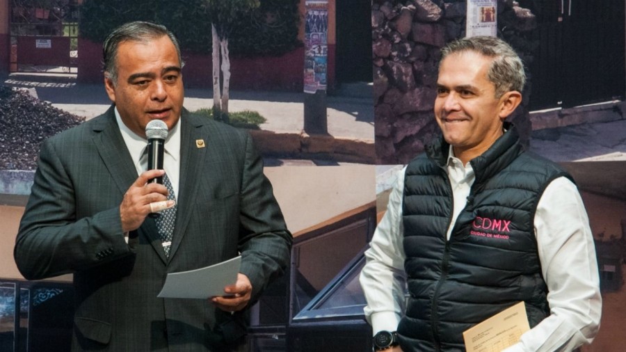 Juez otorga amparo a Raymundo Collins contra orden de detención