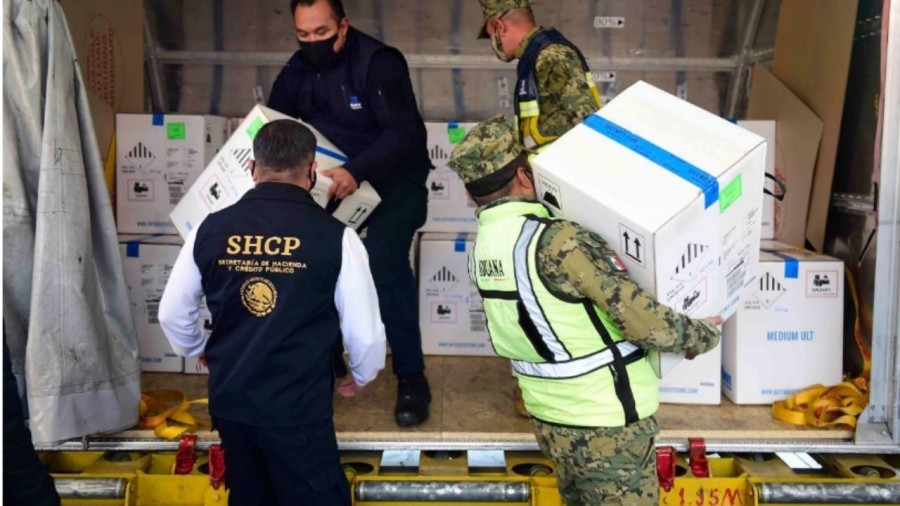 México aceptó reducción de entrega de vacunas de Pfizer