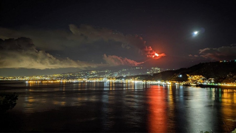 Entró en erupción el volcán de Italia