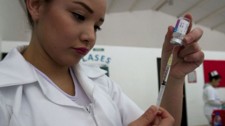 Fin de semana arranca vacunación de docentes en Campeche