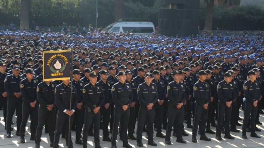 Mueren por Covid-19 más de 700 policías