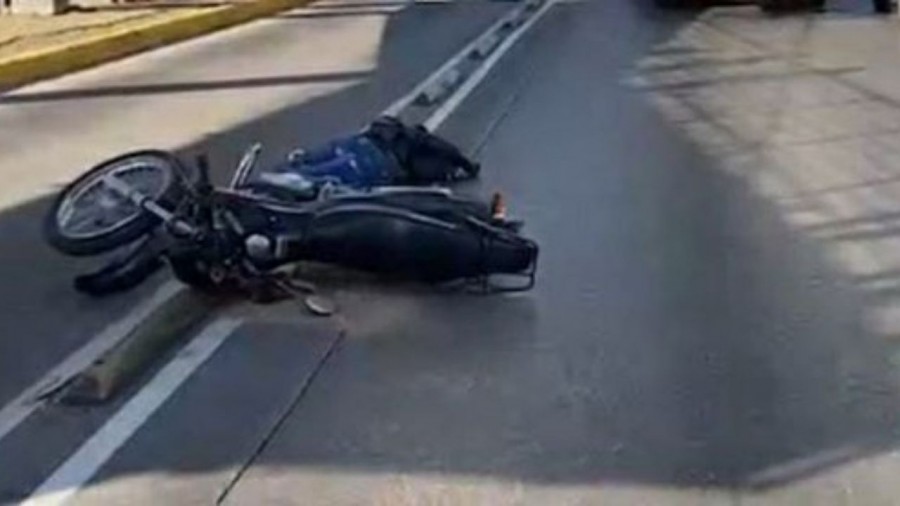 Dos motociclistas mueren sobre la vía José López Portillo