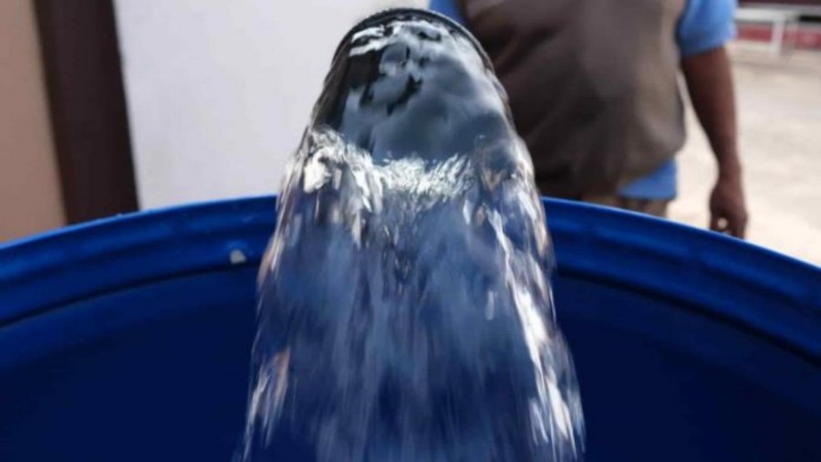Desabasto de agua en 10 colonias de Los Reyes La Paz