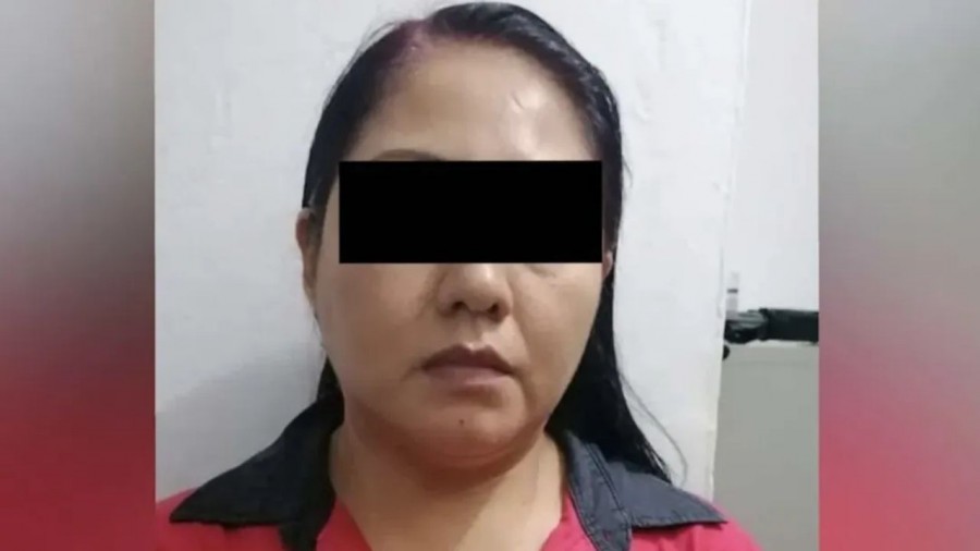 Detienen a maestra por abusar sexualmente de sus alumnos