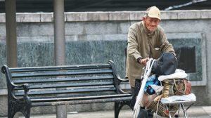 Abuelitos en situación de calle no están en padrón de vacunación COVID-19