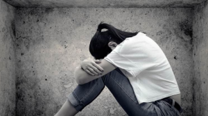 Dan golpiza a presunto agresor sexual de su hijastra en Zumpango