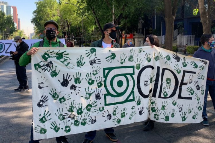 Estudiantes del CIDE piden intervención del SENADO