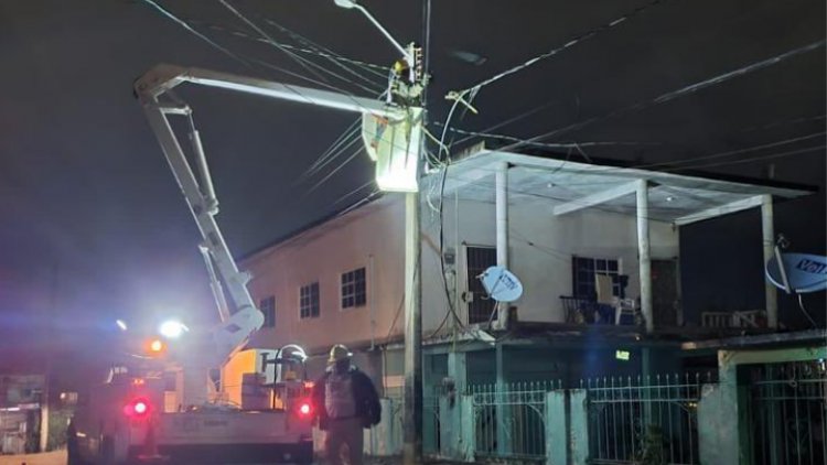 Frente frío deja sin luz a 552 mil usuarios