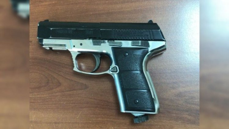 Caen tres asaltantes de combi en Coacalco