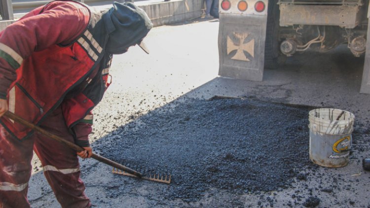 Valle de Chalco realiza mantenimiento en la autopista México-Puebla