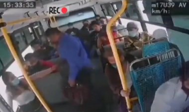 Captan asalto violento en camión de Puebla