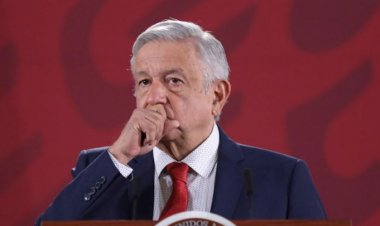 Reporteros protestan en mañanera de AMLO en Tijuana
