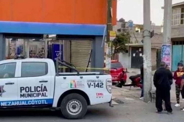 Cortina de tienda en Neza mata a niño