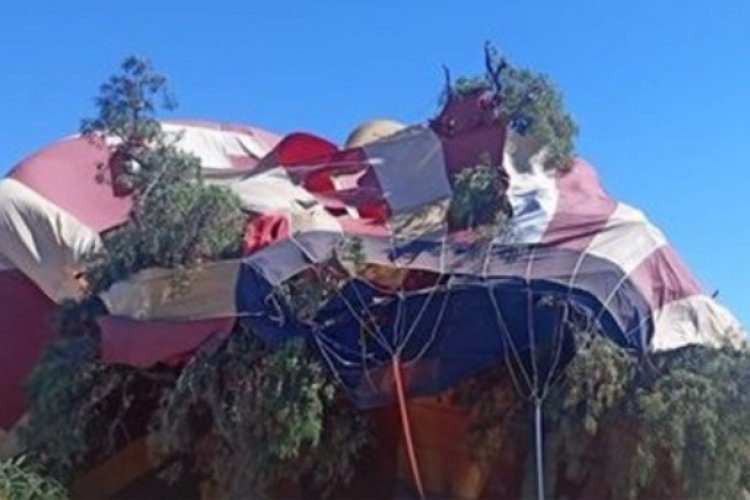 Viento derriba globo aerostático cerca de las Pirámides de Teotihuacán