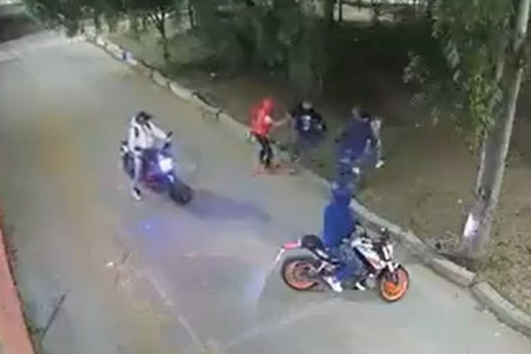 Grupo de motociclistas asalta a pareja en la GAM