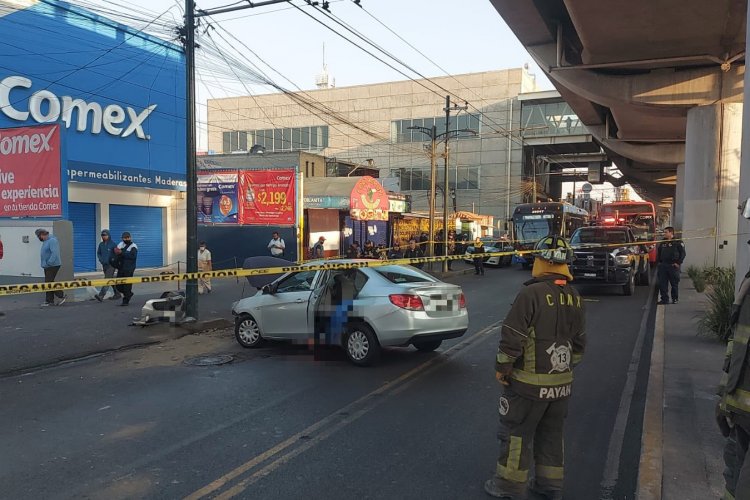 Un muerto y dos heridos por choque en Av. Tláhuac