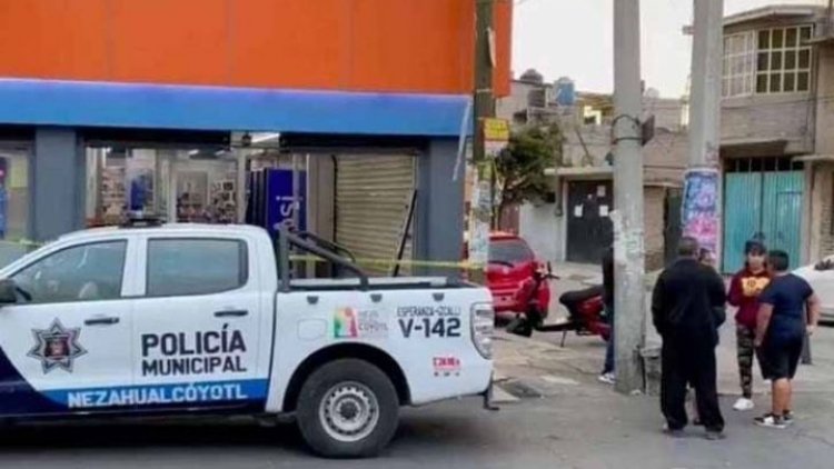 Cortina de tienda en Neza mata a niño