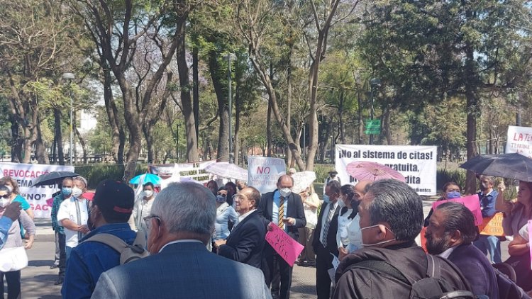 Abogados vuelven a protestar por sistema de citas