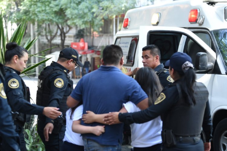 Así agredieron policías capitalinos a familia