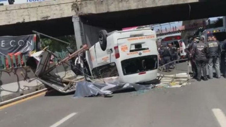 Cae combi de puente vehicular en Tlalnepantla