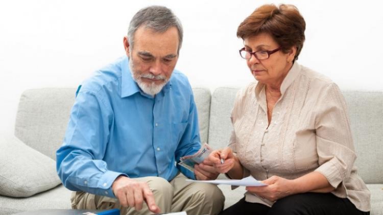 Mexicanos jubilados en 2021 reciben raquíticas pensiones