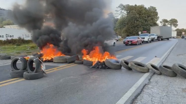 Más de seis horas duró bloqueo en la México- Cuernavaca