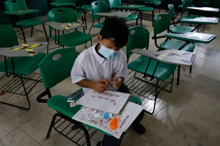 La 4T golpea la educación en México