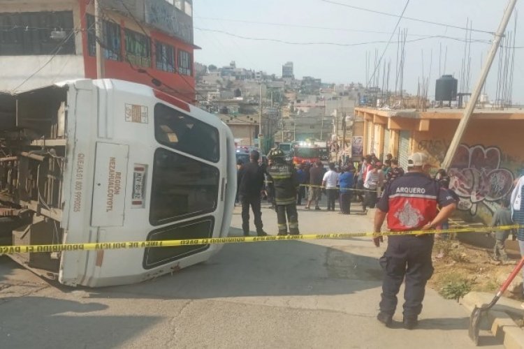 Volcadura en La Paz, Edomex deja 20 heridos