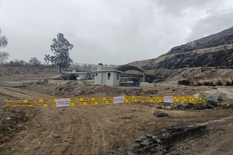 Sigue basura incendiándose en tiradero de Chimalhuacán pese a clausura de tiradero  