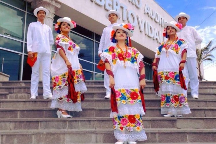 Estudiantes de la FNERRR defenderán la escuela de Bellas Artes en Chimalhuacán