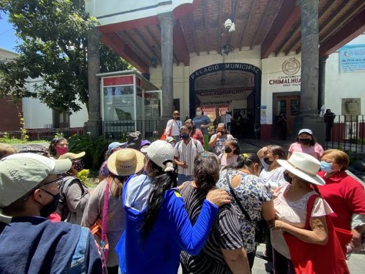 Vecinos de la zona alta de Chimalhuacán exigen agua potable