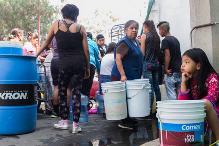 En Ecatepec se incumple con el derecho al agua.