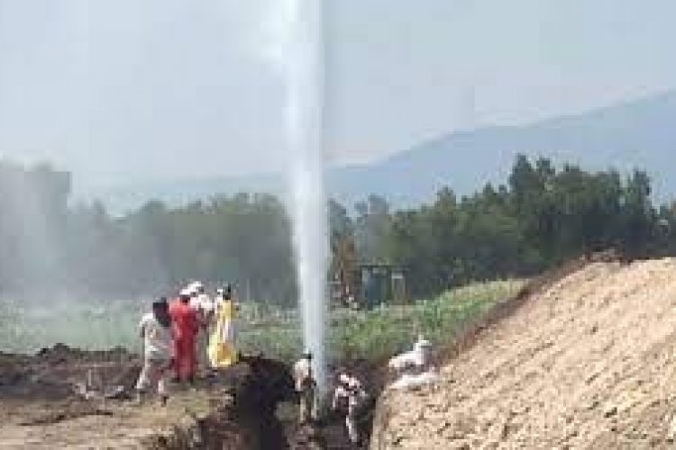 Huachicoleros provocan enorme fuga en toma clandestina en Edomex