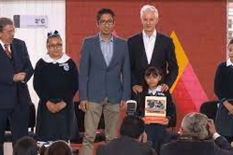 Del Mazo pone en marcha ciclo escolar 2022- 2023 con nueva currícula en nivel básico