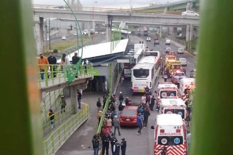 El choque de dos unidades del Mexibús en Ecatepec, deja como saldo 26 lesionados