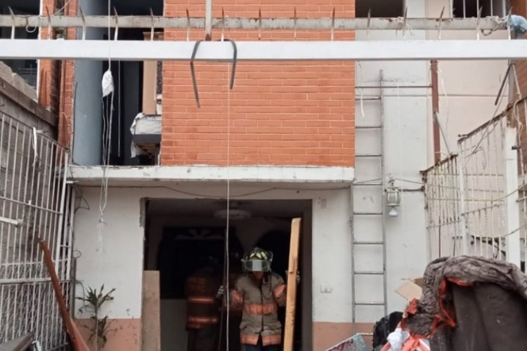 Registran explosión en departamentos de Ecatepec por acumulación de gas