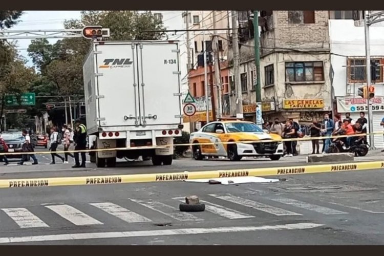 Muere mujer tras el sismo, conductor la atropelló porque los semáforos no servían en CDMX 
