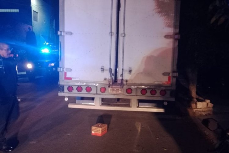 Recuperan camión robado en Valle de Chalco