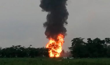 Explota ducto de Pemex en Huimanguillo, Tabasco