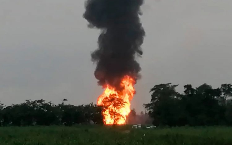 Explota ducto de Pemex en Huimanguillo, Tabasco