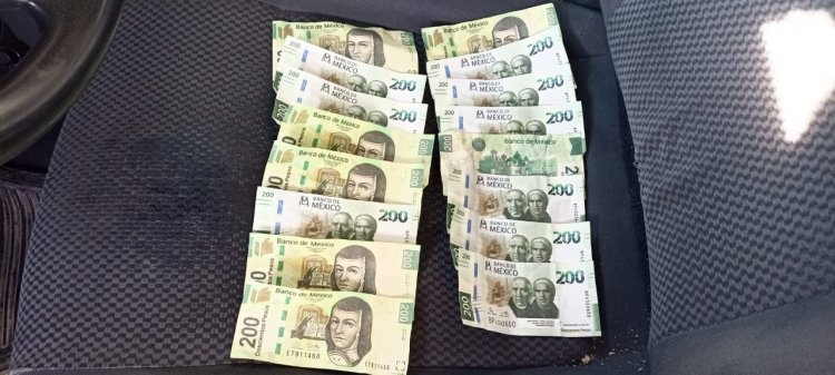 Cae mujer en posesión de billetes falsos en Tecámac