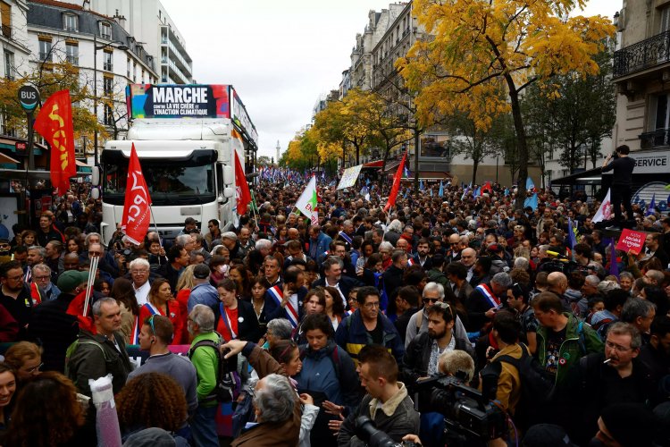 Martes negro para Francia; surgen nuevas protestas