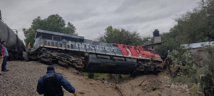 Tráiler provoca que tren se descarrile