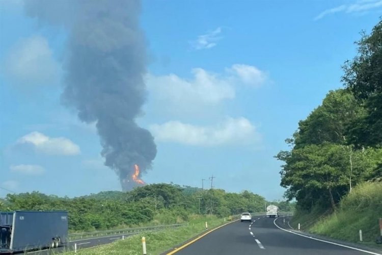 Explosión de ducto de etano en Veracruz deja 19 heridos