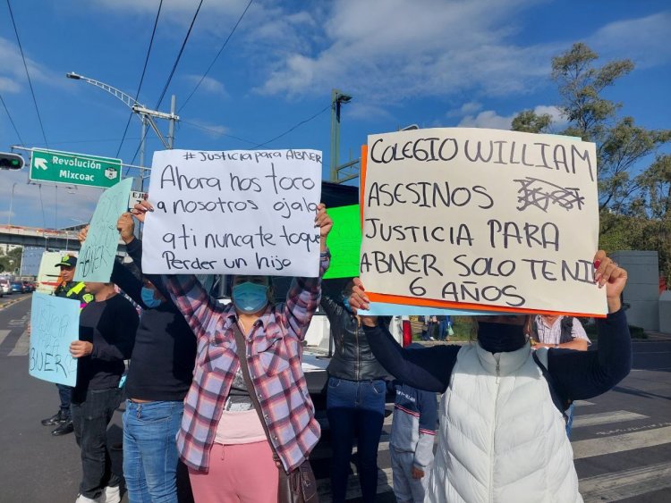 Bloquean av. Patriotismo por muerte de Abner