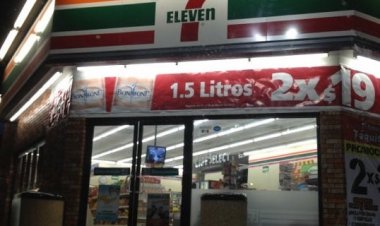 Empleado despedido cobra venganza contra 7-Eleven