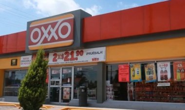 Así pagó indigente café que le regaló cajera del Oxxo