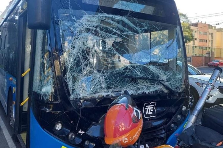 Chocan Trolebús y Metrobús en avenida Tláhuac; hay 14 heridos