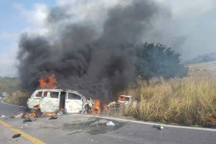 Fallece familia calcinada tras choque en Tamaulipas