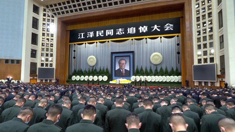 Rinden homenaje a expresidente chino Jiang Zemin